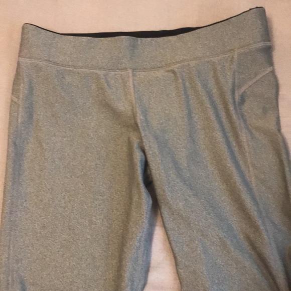 Under Armour Leggings - Picture 2 of 3